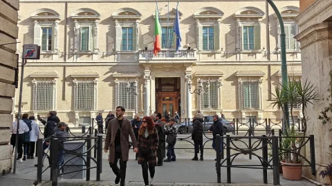 Parlamento: arriva la Giornata nazionale della meraviglia e si va verso il ritorno (dopo 50 anni) della festività dei defunti del 2 novembre