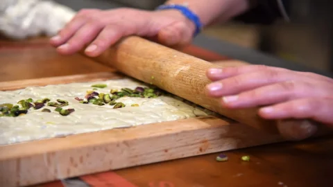 Torrone di Caltanissetta: un condensato di sapori del centro della Sicilia da gustare tutto l’anno