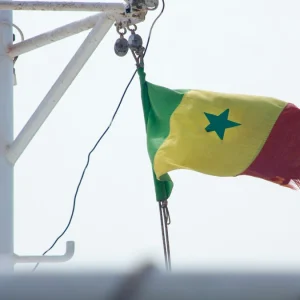 Senegal, Diktatur vor der Tür? Vielleicht auch nicht: Die Verschiebung der Wahlen scheint eher eine politische Krise als der Vorbote eines Staatsstreichs zu sein