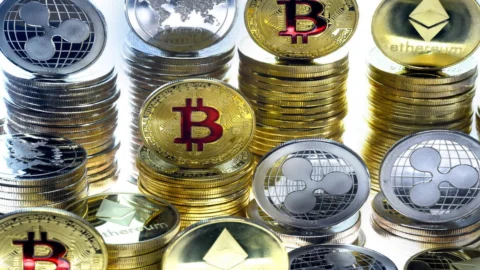 Bitcoin depășește 60 de dolari pentru prima dată din noiembrie 2021: cele două cauze ale raliului