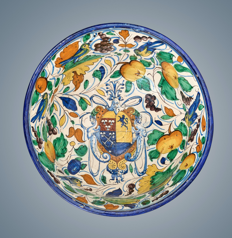 A large Italian maiolica