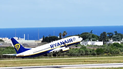 Ryanair plane