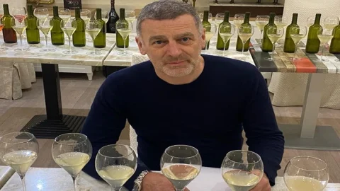 Vino: Massimo Azzolini, l’enologo trentino che insegna ai brasiliani il Metodo Classico da uve Pinot Nero e Chardonnay 