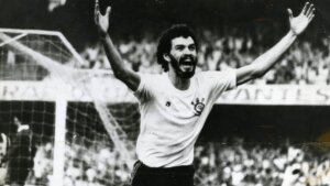 Il calciatore brasiliano Socrates
