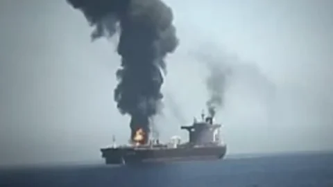 Barometer of wars, tension rises in the Red Sea: Houthis strike an MSC container ship