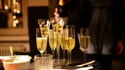 「ヴィラの泡」: ヴィラ ファルセッティでヨーロッパ最高のスパークリング ワインとシャンパンに出会う 2 日間