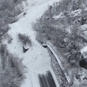 Alerte météo : le mauvais temps frappe le nord de l'Italie avec des avalanches, des glissements de terrain et des glissements de terrain. Risque d'inondation pour le Pô