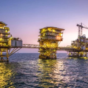 Conti trimestrali Aramco e BP: utili giù per la saudita, svolta fossile per la britannica