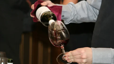 Auswahl der weltbesten Sommeliers: 16 italienische Weine, ausgewählt von den besten Sommeliers der Welt