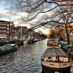 SOS 阿姆斯特丹，游客不要来这里：过度旅游的可持续性越来越不稳定。威尼斯会开创先例吗？