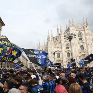 Inter mengalahkan Toro dan merayakan Scudetto. Roma menyalip Napoli, hanya bermain imbang untuk Bologna, Atalanta mengunjungi kembali Liga Champions