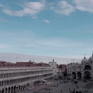 Biblioteca Viva na Casa da Rede de Segurança Humana na Procuratie Vecchie na Piazza San Marco