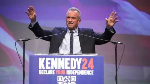 US presidential elections, there is a third candidate: Robert F. Kennedy Jr., son of art but with "eccentric" positions