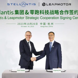 سٹیلنٹیس اور لیپموٹر، ​​ستمبر سے اٹلی میں شروع ہونے والی چینی الیکٹرک کاروں کی فروخت: Tavares کا منصوبہ اور ہم کن ماڈلز کے ساتھ شروع کرتے ہیں