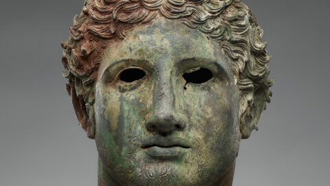 ロサンゼルスのゲッティ社が古代の青銅の頭をトゥルキエに返却