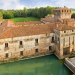 意大利美丽祖国基金会 (Fondazione Italia Patria della Bellezza) 为意大利遗产中鲜为人知的城堡和村庄颁发 2024 年奖项