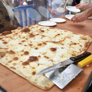 Recco  celebra la sua celebre focaccia offrendone migliaia in piazza a tutti