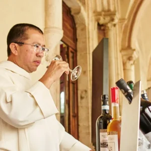 راهب صانع النبيذ