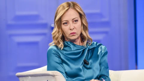 Meloni delude ancora: la legge di Bilancio 2025 è senza coraggio e senza visione e la crescita non c’è