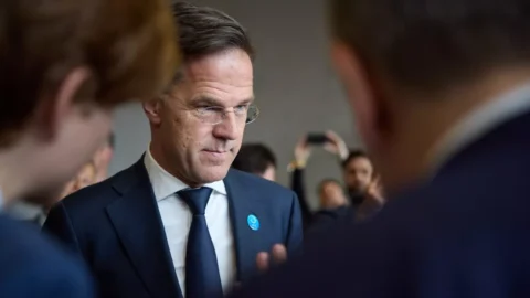 Ucraina, Europa disorientata in attesa di Trump: cosa è successo alla cena dei big a casa di Rutte