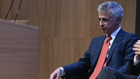 Vodafone Italia, l’ad Aldo Bisio lascia prima dell’acquisizione di Swisscom. Sabrina Casalta diventa ceo ad interim