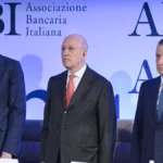 Abi 2025, Patuelli sui dazi: “Rischio recessione”. Panetta: “Europa colga l’occasione, servono eurobond”. Cosa ha detto Giorgetti sulle banche