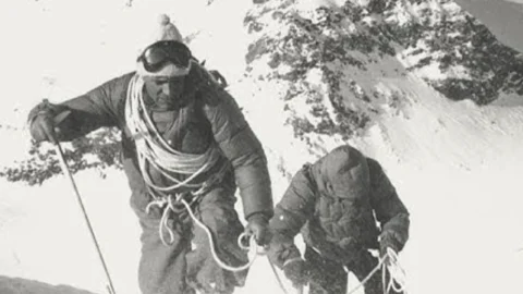 Accadde Oggi – 31 luglio 1954: la conquista italiana del K2 e le polemiche che ne hanno oscurato il glorioso successo