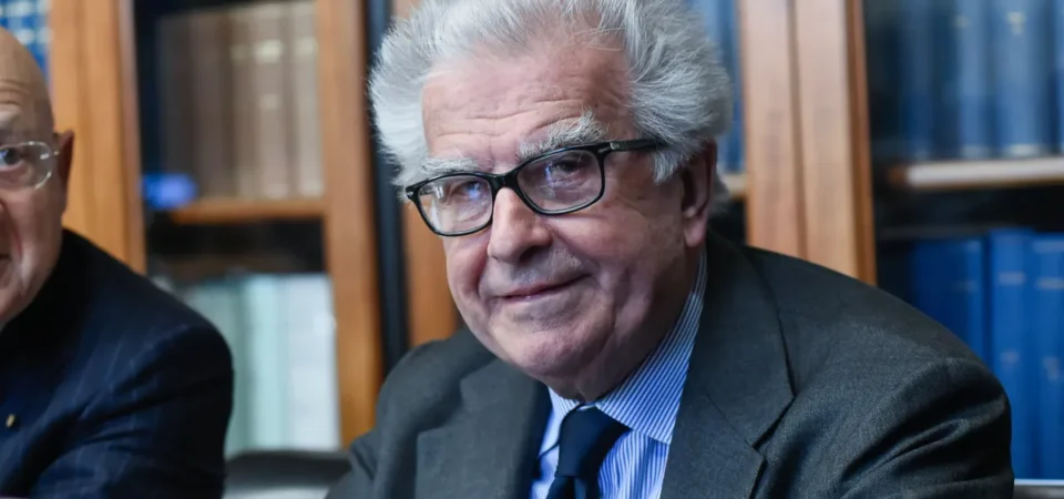 Dazi, “l’accordo Usa-Ue è sbagliato ma su Von der Leyen c’è una grande ipocrisia europea”. Parla Luigi Zanda (Pd)