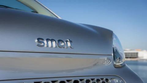 Smart, dazi Ue mettono a rischio produzione in Cina: marcia indietro e possibile ritorno in Europa