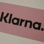 Klarna, le famiglie non ripagano le rate dei prestiti e le perdite raddoppiano: perché il “compra ora, paga dopo” non funziona più 