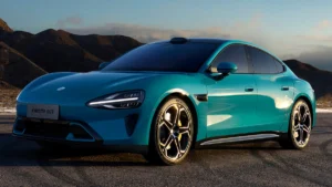 Auto elettrica cinese