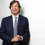 Intesa Sanpaolo: l’utile sale a 2,6 miliardi (+13,6%). Messina: “Il miglior trimestre di sempre”. Nel 2025 profitti oltre i 9 miliardi e 8,2 miliardi ai soci