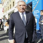 Bayrou ha perso la fiducia del Parlamento ma ha avuto il coraggio di dire alla Francia la verità