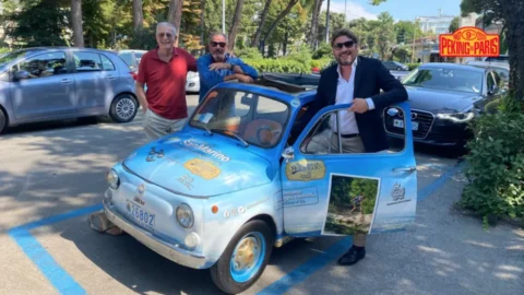 Da Pechino a Parigi con una Fiat 500, si parte il 17 maggio
