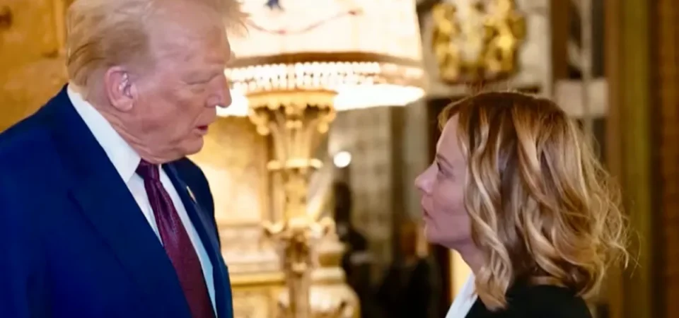 Trump-Meloni, attacco senza precedenti: “Mi ha fatto pena”. Lei replica: “L’Italia non implora”. E Mattarella chiama la premier
