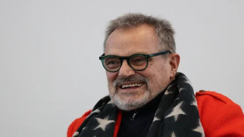 Addio a Oliviero Toscani: il fotografo che ha rivoluzionato la comunicazione visiva