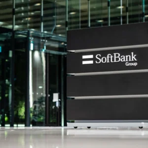 SoftBank ai massimi in Borsa a Tokyo sulle speranze di quotazione di OpenAI e Sb Energy. E lancia nuovi bond