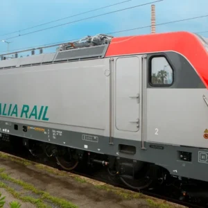 Fs, Polo Logistica rinnova la flotta: consegnate le prime due locomotive elettriche Traxx Universal prodotte da Alstom