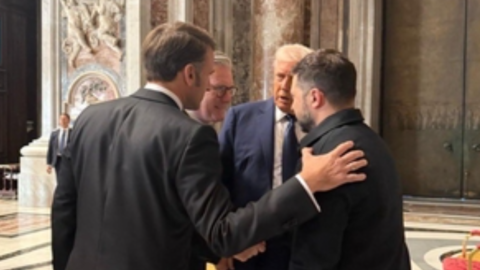 Ucraina, ecco il piano dell’Europa per Kiev: Usa aprono alle modifiche. Ultima chance per Zelensky?
