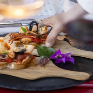 Cantine Aperte 2025 palcoscenico delle novità dell’enoturismo italiano fra merende in vigna, trekking, degustazioni a tema, mini lezioni su vino e cibo