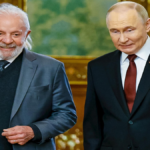 Brasile, il doppio gioco di Lula: flirta con Putin e firma accordi miliardari con la Cina