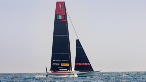 Pirelli torna a bordo con Luna Rossa: nuova partnership in vista dell’America’s Cup 2027 a Napoli