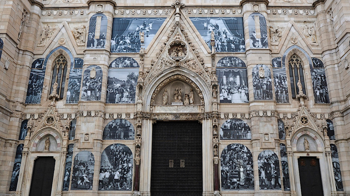JR a Napoli