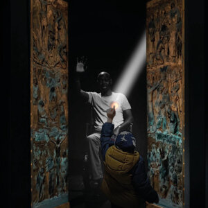 Arte contemporanea alla Cappella della Sindone: un’installazione multimediale e le “cinque porte Sante” di Annalaura di Luggo 