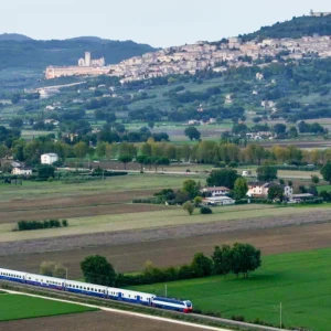 Fs Treni Turistici lancia nuovi collegamenti da Roma verso Toscana, Umbria e Piemonte