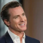 Gavin Newsom e la sfida a Trump: chi è il governatore della California, papabile candidato dem alle Presidenziali Usa 2028 