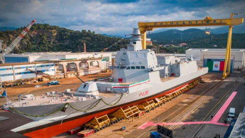 Fincantieri vola in Borsa con commessa da 700 milioni per due navi multimissione per la Marina Militare