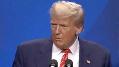 Nato: accordo per aumentare le spese per la Difesa al 5%. Trump: “Intesa monumentale, con Zelensky incontro positivo”