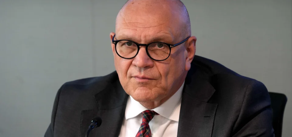 Dazi ma non solo: “Le nuove pretese di Trump preoccupano ancor di più dell’aumento delle tariffe”. Intervista a Lorenzo Codogno
