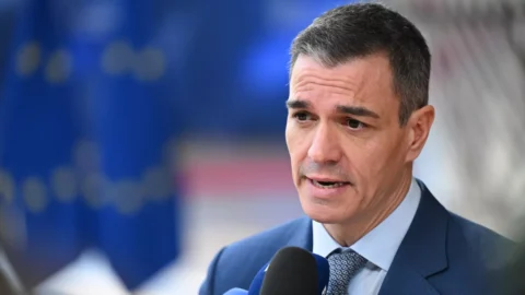 Il premier spagnolo Pedro Sanchez